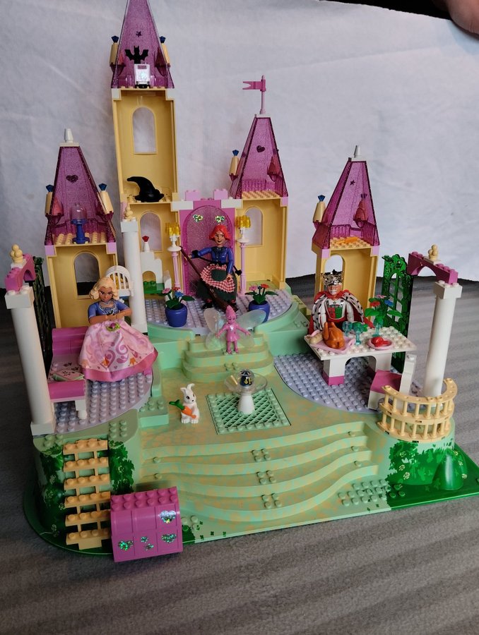 LEGO Belville 5808 Enchanted Palace