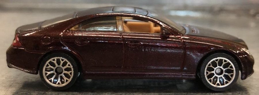 Matchbox Mercedes-Benz CLS500 1:65