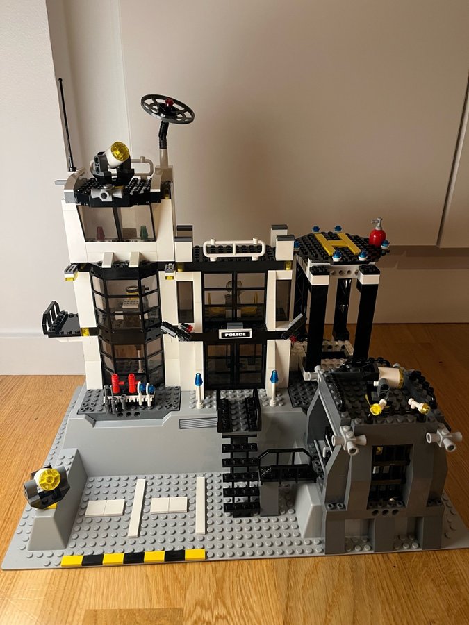 Lego City - Police Station (7237)