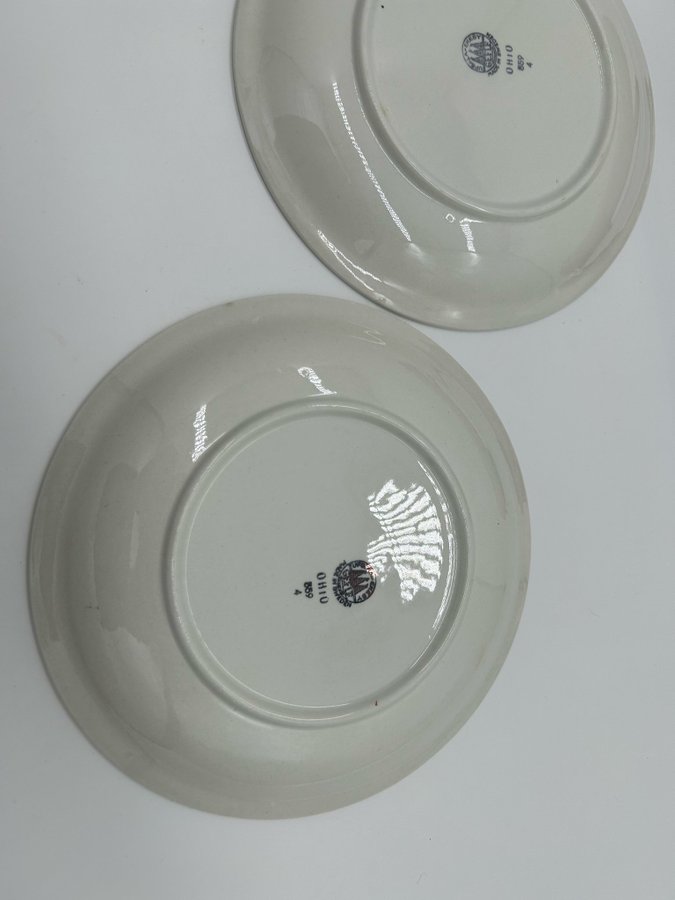 UPPSALA EKEBY PLATE SET of 2 pieces in creamy color