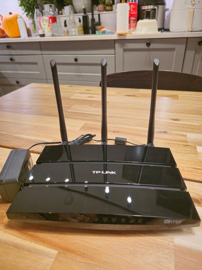 Trådlös router TP-Link Archer C7 Dual Band Wireless AC1750 med 4-port Gigabit