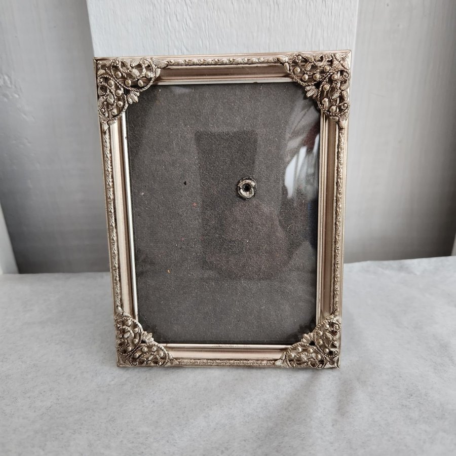 Convex Glass Ornate Metal Picture Photo Frame Elegant Home Decor