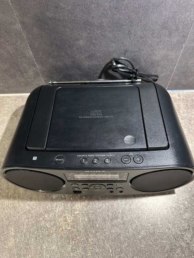 Sony ZS-RS60BT - CD, Bluetooth, USB, Radio - Super Skick  Fullt Fungerande