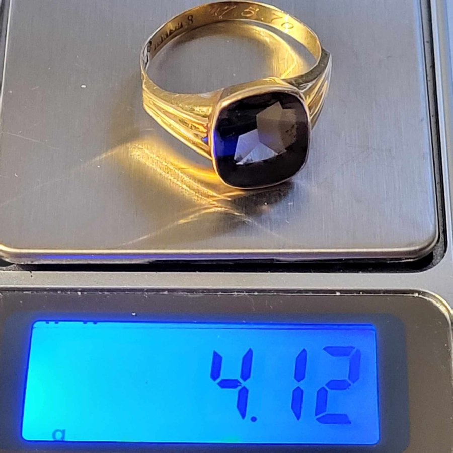 Fin 18k guld ring med röktopas sten, BKH Karlstad 1968, 20 mm, 4,12 gram