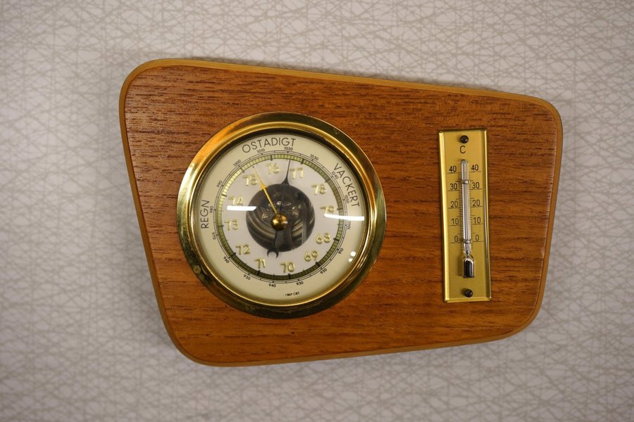 Väder Barometer och Termometer teak, mässing och glas -50talet