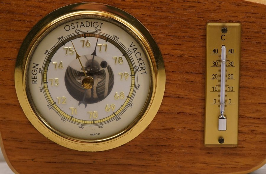 Väder Barometer och Termometer teak, mässing och glas -50talet