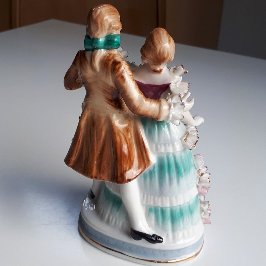 Old Handpainted Dancing Couple. Antik Porslinsfigur. Porcelæn. Porslin Figurer