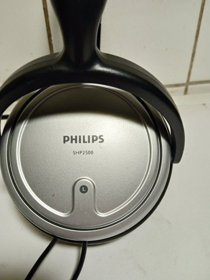 Philips SHP2500 Hörlurar med 6 meter kabel