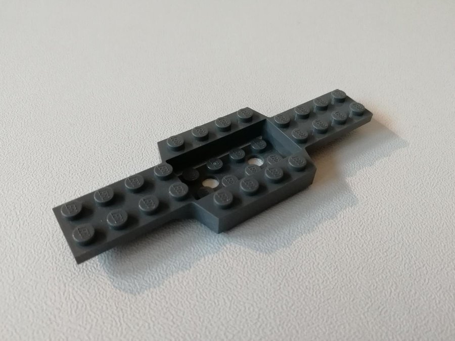 Lego - underdel till fordon - part 52036 - mörkgrå (bluish)