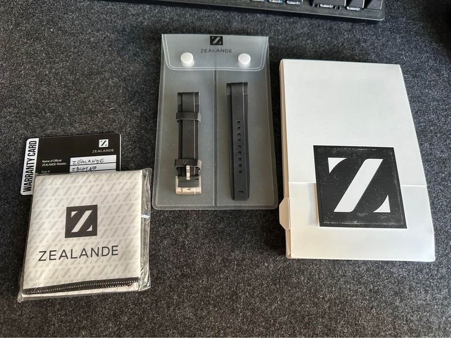 Zealande Armbandsur - Svart Silikonarmband