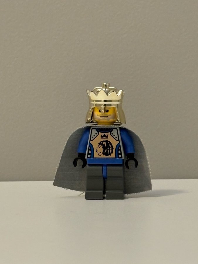 LEGO - CASTLE - KING MATHIAS