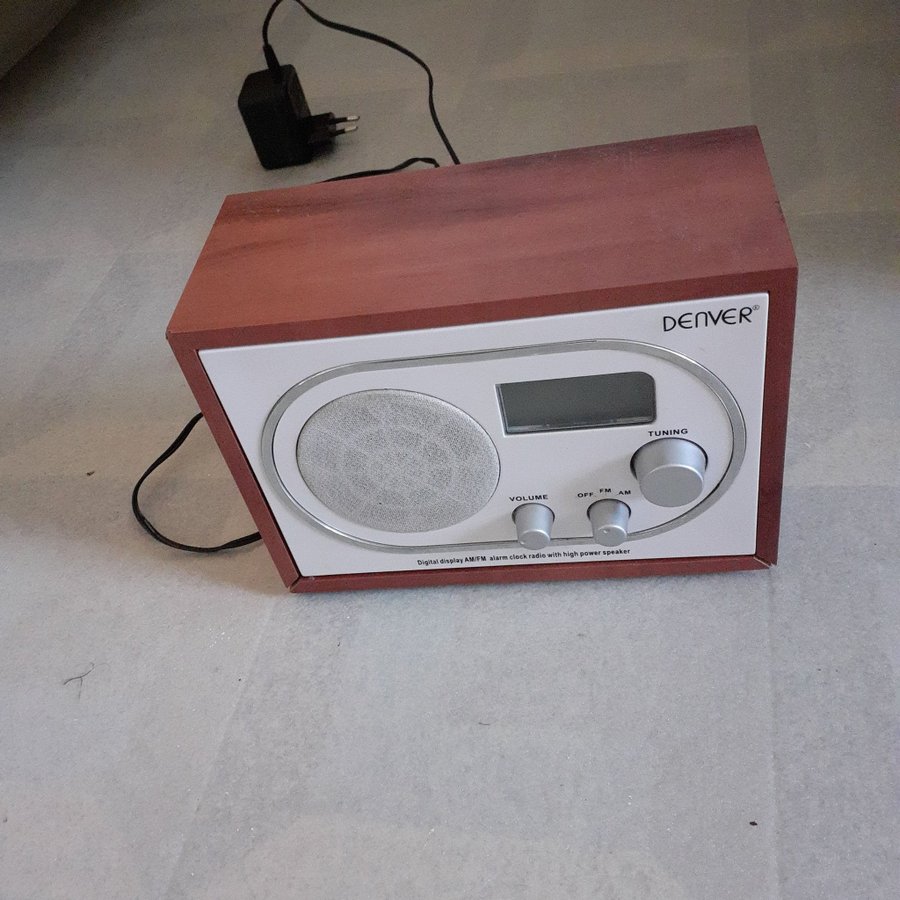 Denver radio alarm clock radio