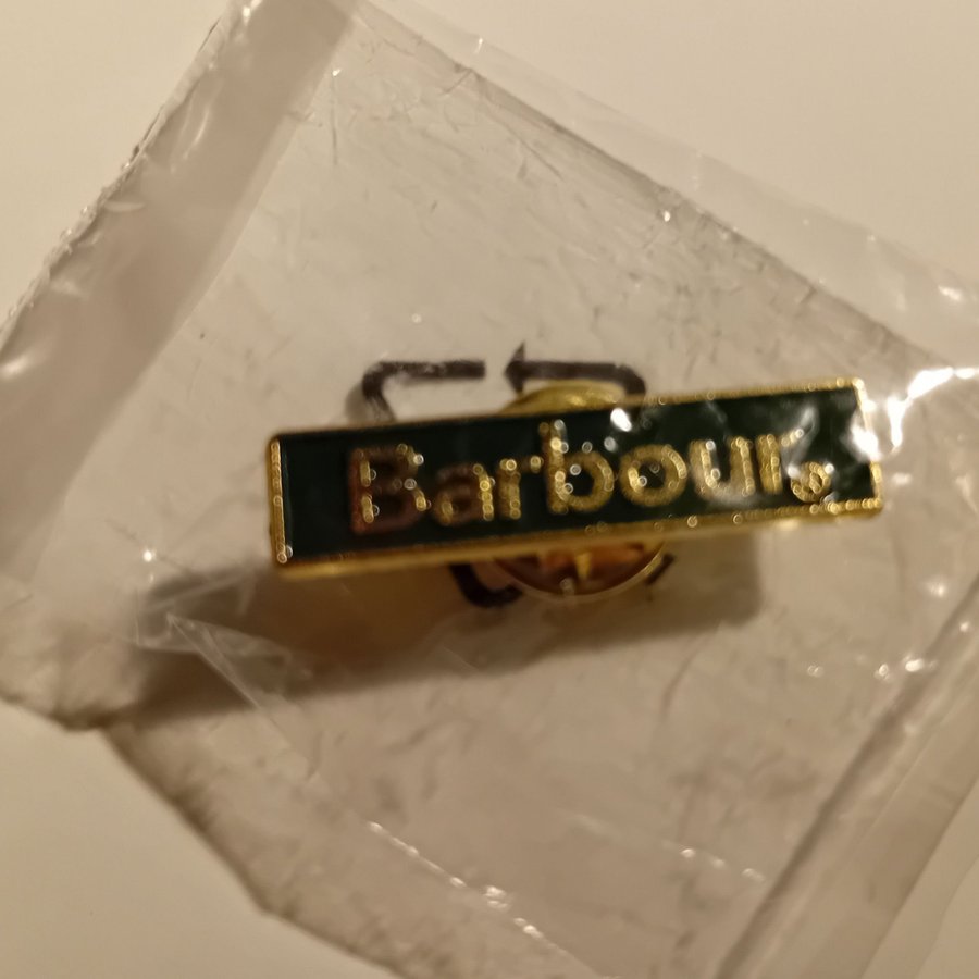 Barbour - pin