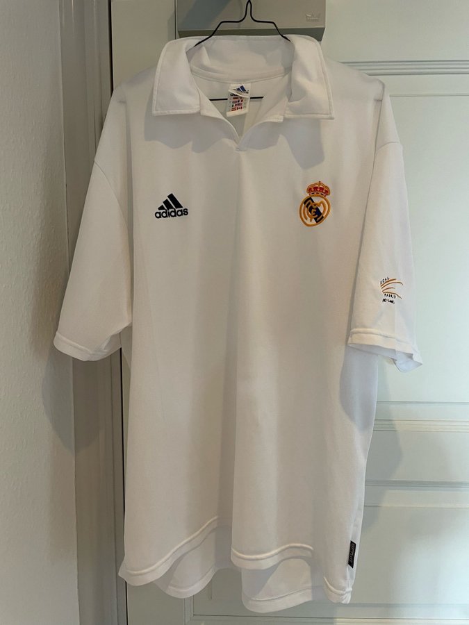 Original Real Madrid trøje størrelse XL fra 2001-02 sæsonen