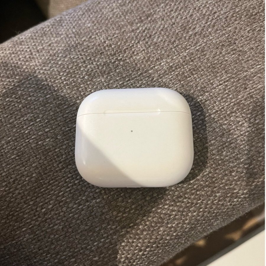 Apple AirPods (3rd gen) laddningsetui endast