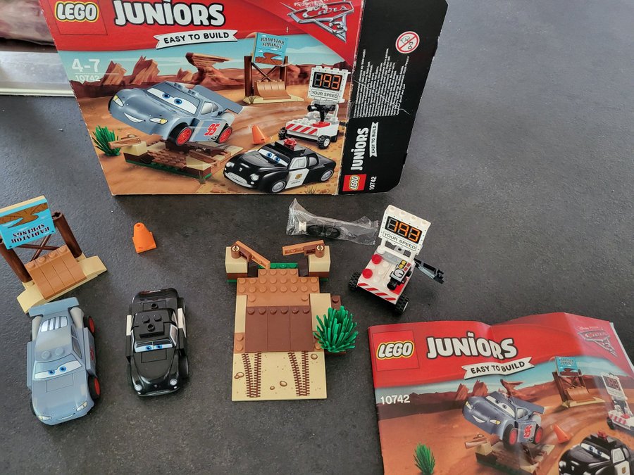 Lego Juniors Cars 10742