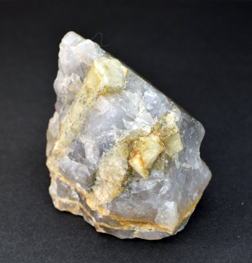 Beryll i kvarts (Beryll in Quartz)