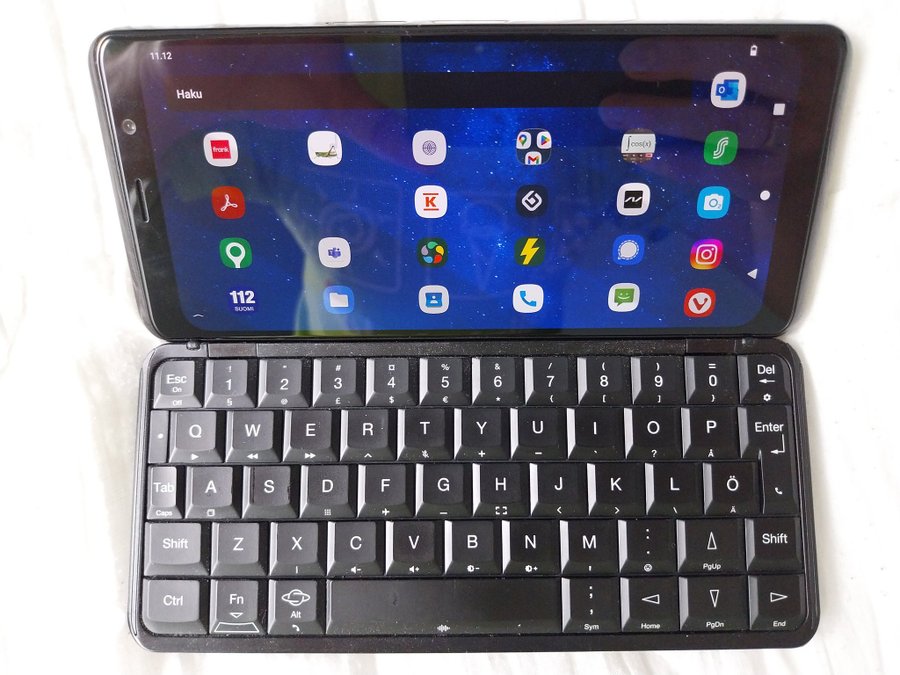 Astro Slide 5G -Android-phone with physical QWERTY-keyboard 8 GB