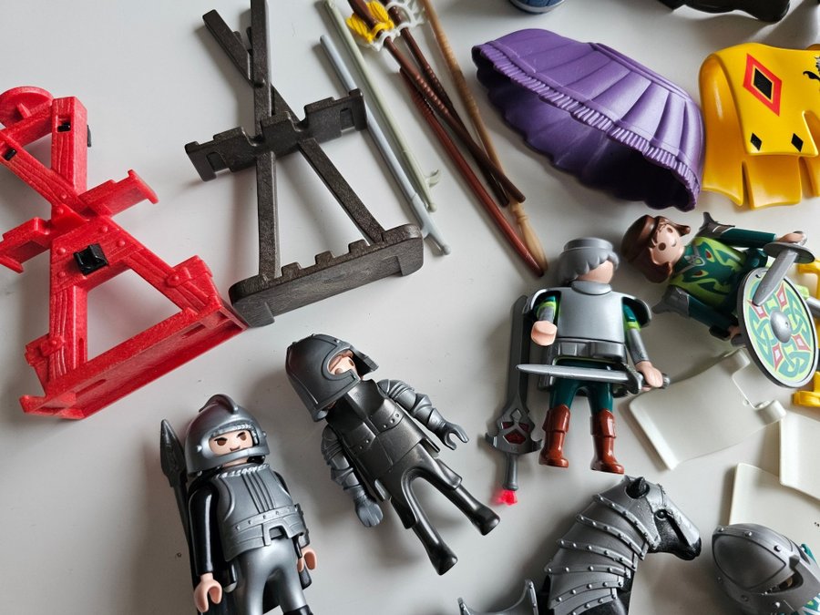 Playmobil tillbehör - dockskåp dockhus