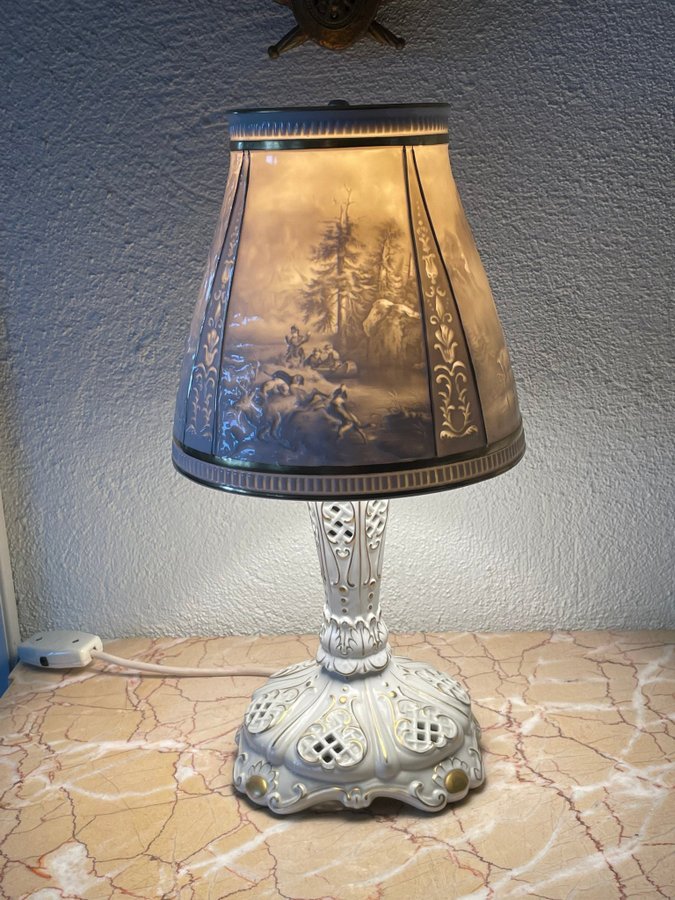 VACKER BORDSLAMPA, ROKOKOSTIL, PMP, Plaue Schierholz, 1900 - talets andra hälft