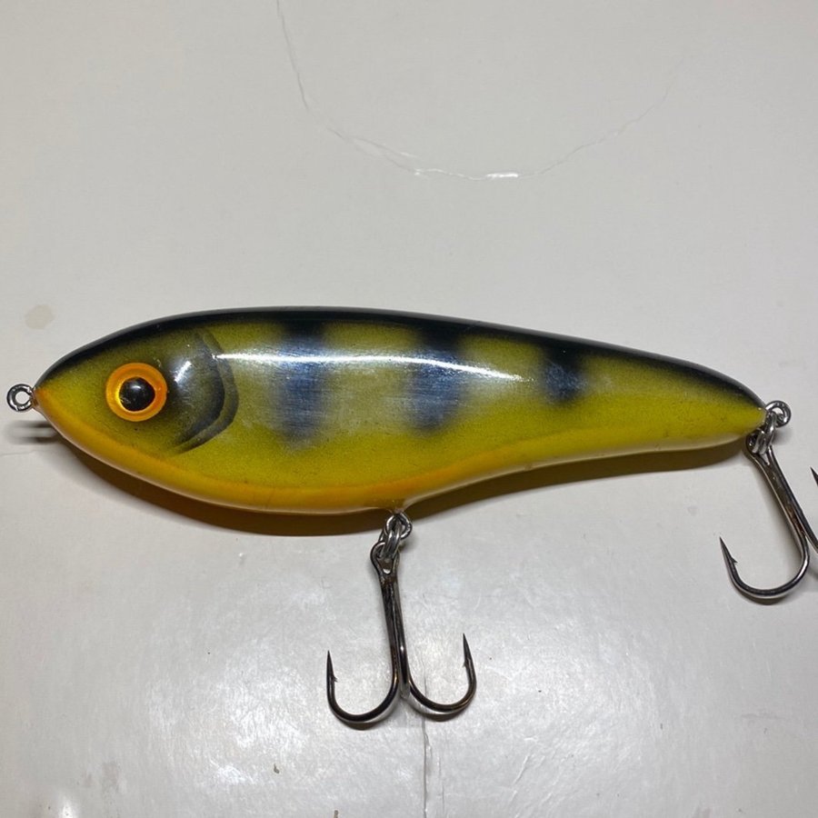 Handgjord jerkbait J Lures