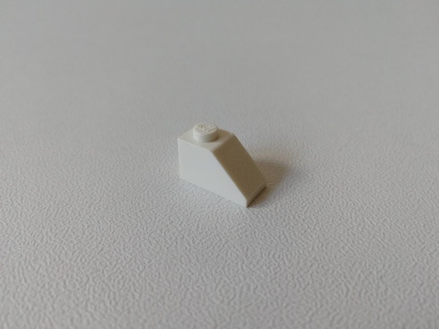 Lego - slope - bas - 2x1 - part 3040 - vit