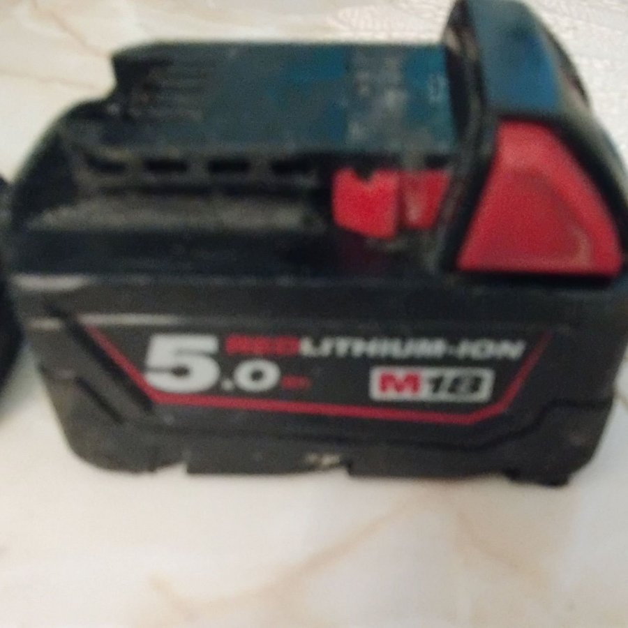 Milwaukee M12-18c Batterier laddare plus 2st batteri