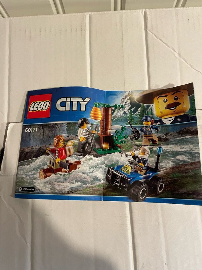 Lego City 60171 mountain fugitives