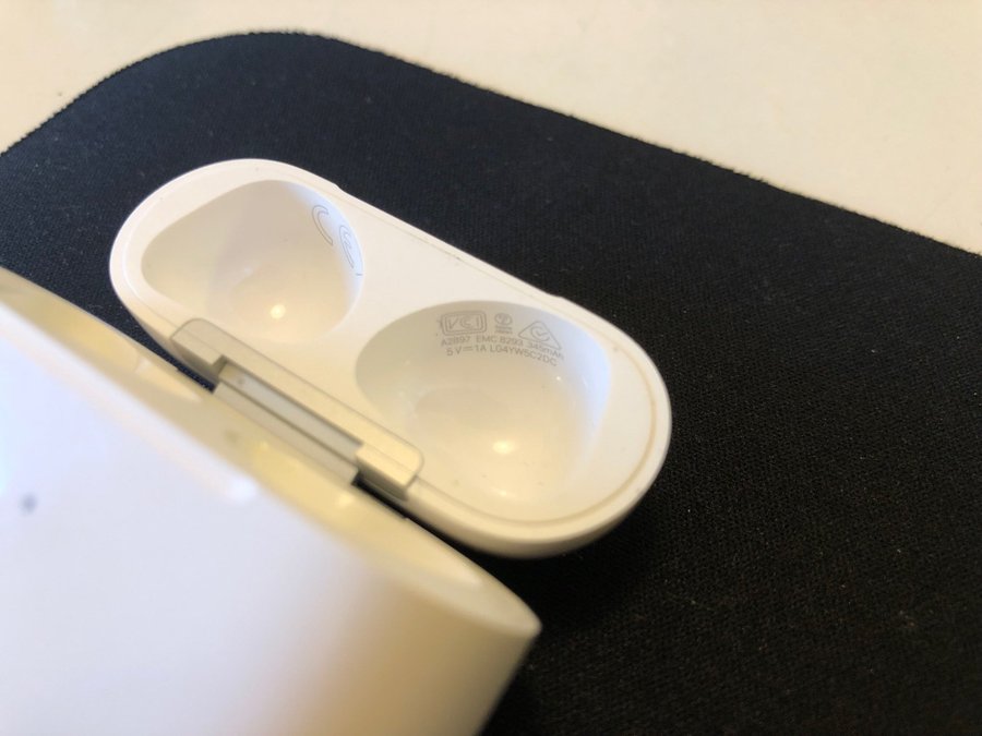 Apple AirPods Gen 3 - Kvitto och garanti finns!