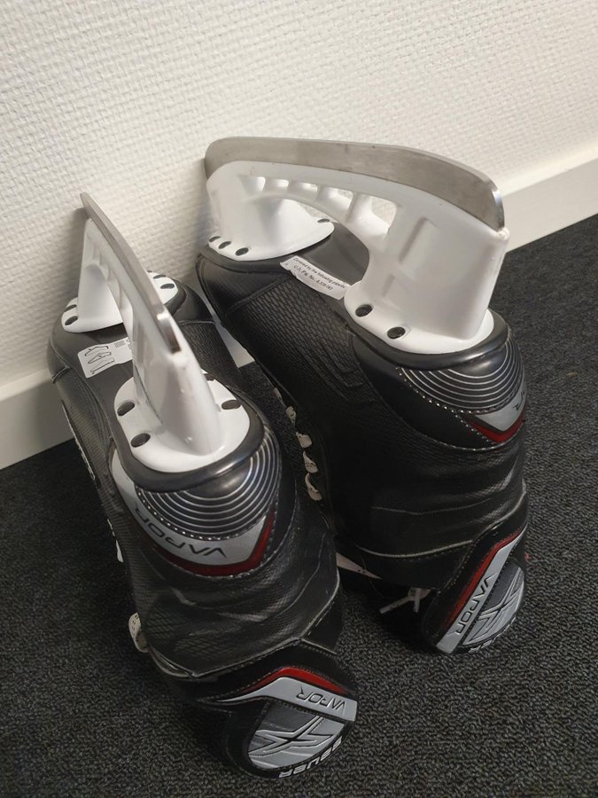 Bauer Vapor X400 Junior Ishockey Skridskor strl 36