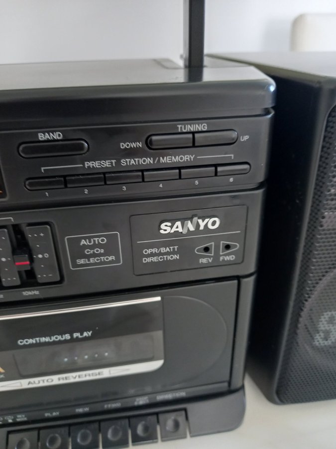 Sanyo MW242LET Stereo Kassettbandspelare