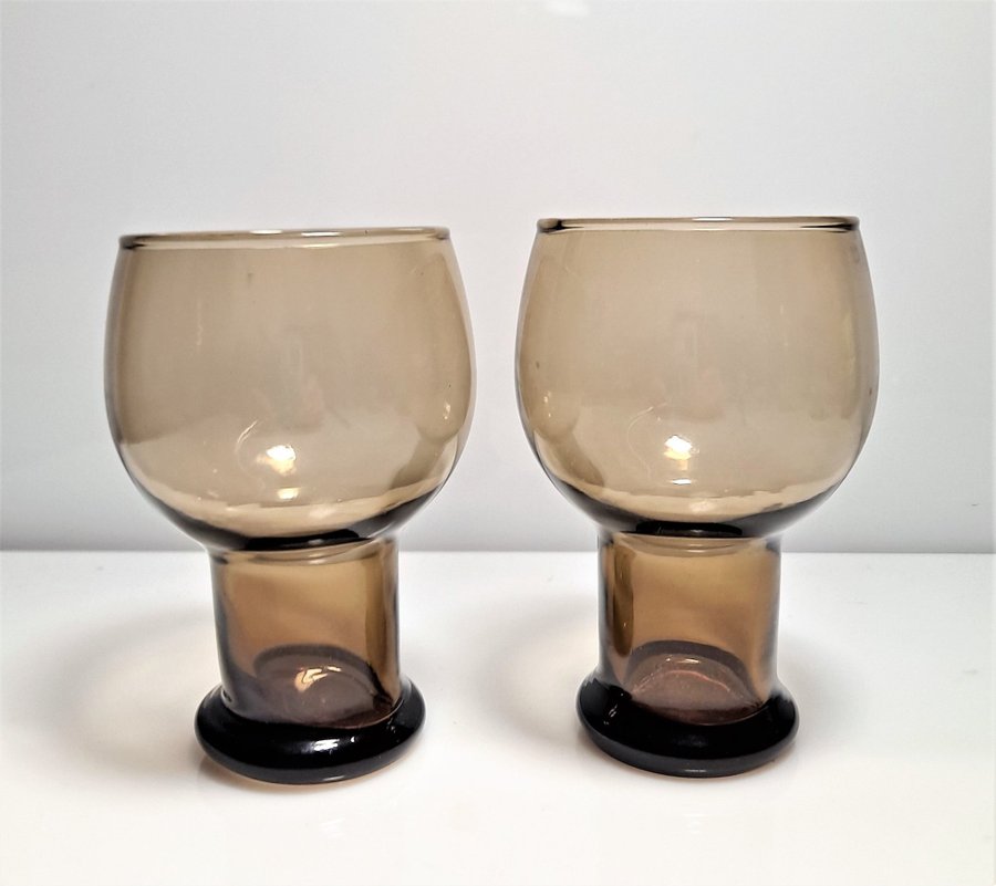 2 ölglas Old King Cole Erkkitapio Siiroinen Riihimäen lasi 2 av 3 auktioner