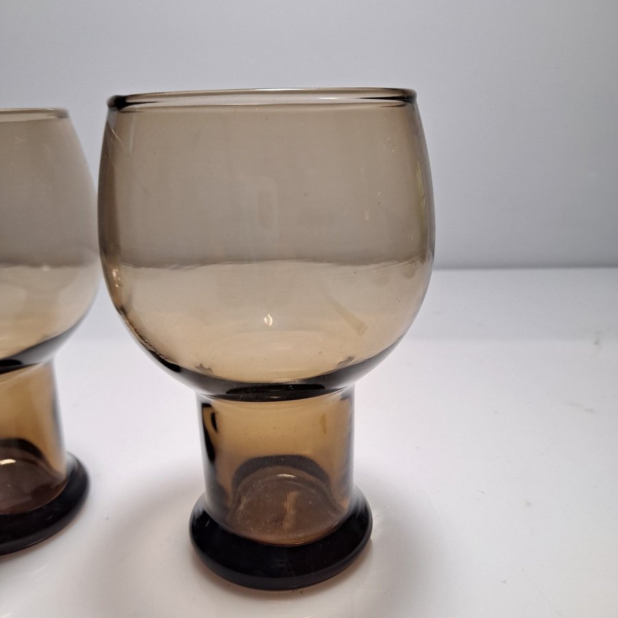 2 ölglas Old King Cole Erkkitapio Siiroinen Riihimäen lasi 2 av 3 auktioner