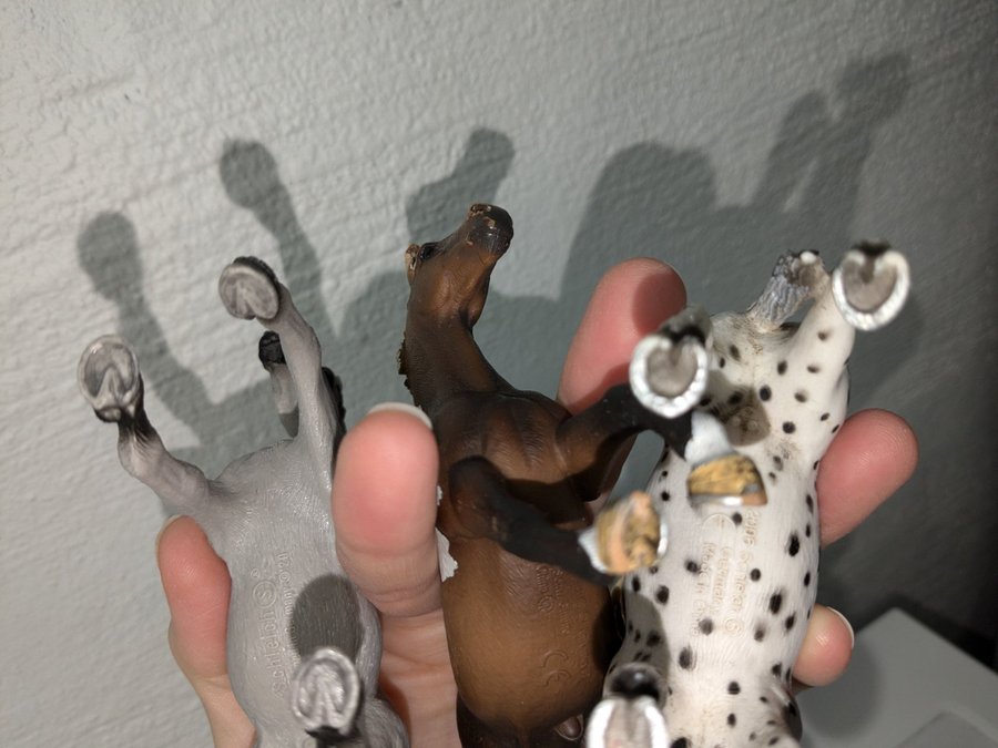 3 stycken Schleich hästar