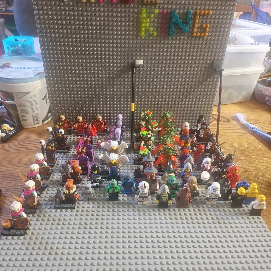 Lego Minifigurer - Stor samling!