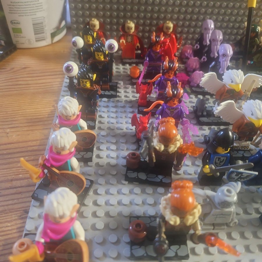 Lego Minifigurer - Stor samling!