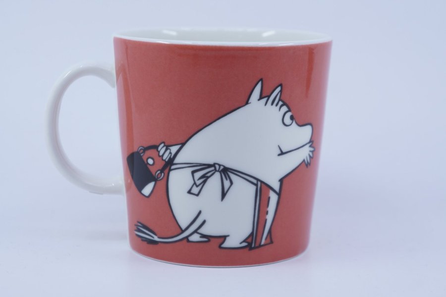 Muminmugg Muminmamma, röd / Moomin Mug Moominmamma and Berries [B]