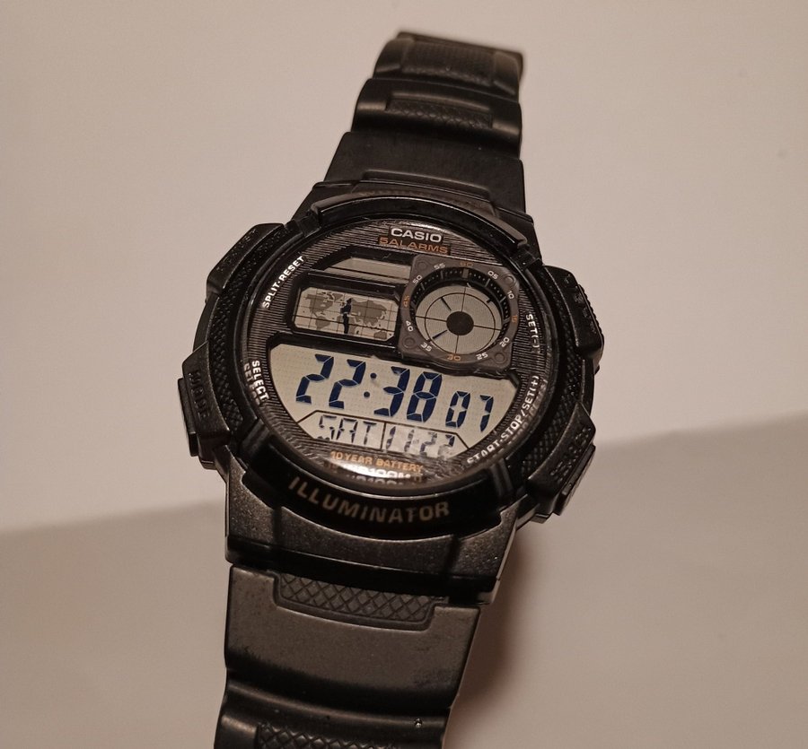 Casio WORLD TIME ILLUMINATOR klocka