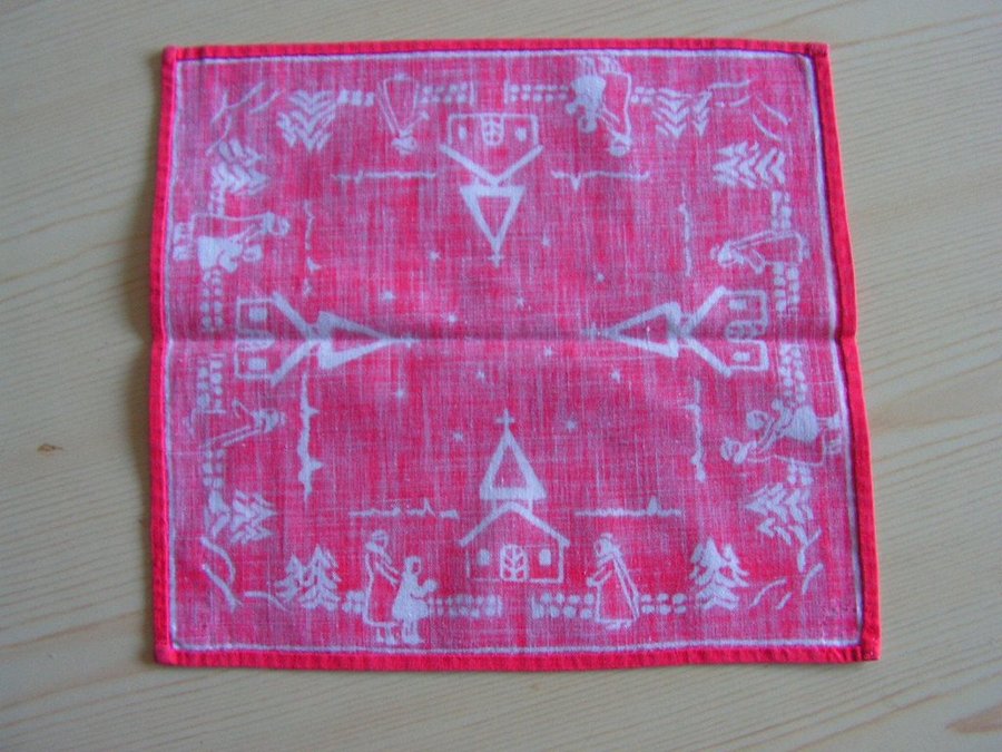 Julduk/tablett med kyrka/granar/folk 22x25 cm 60-tal