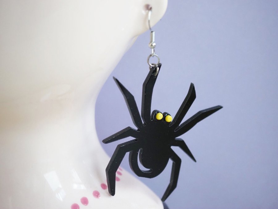 Black spider earrings - Halloween earrings