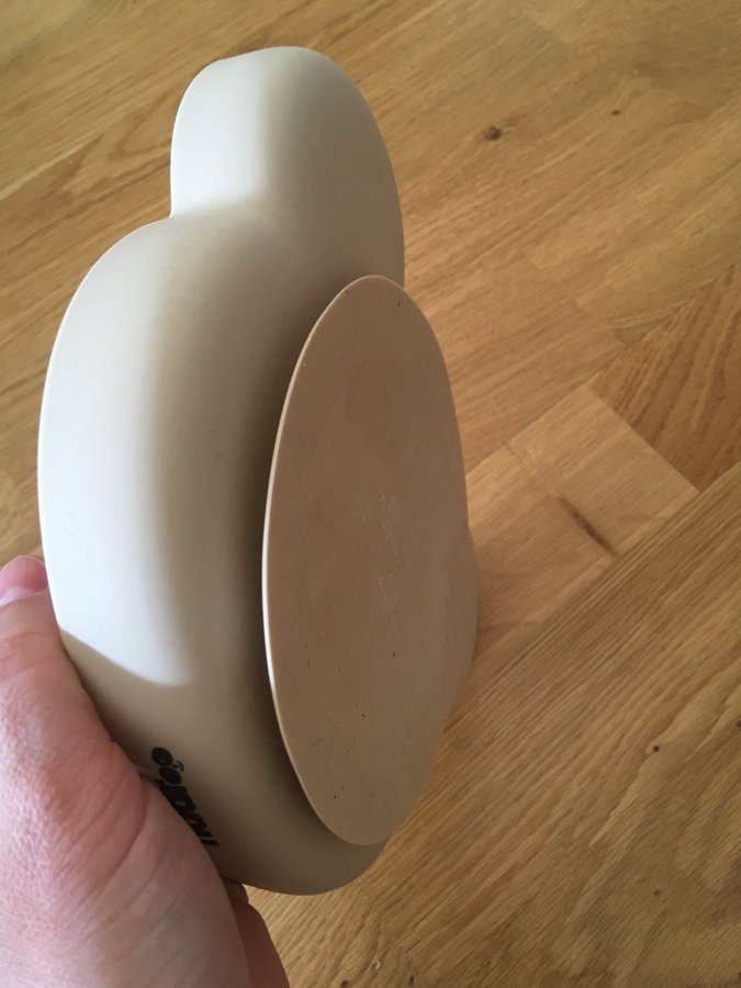 Beige silikon tallrik med sugpropp