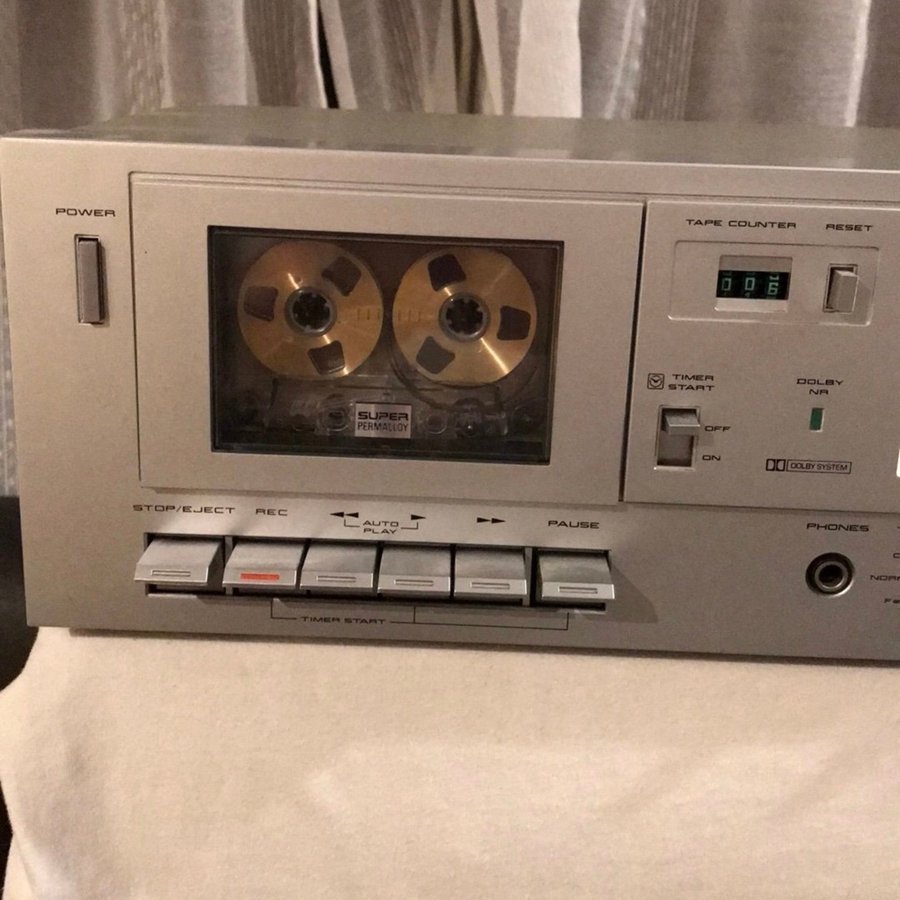 AKAI STEREO CASSETTE DECK MODEL CS-M01