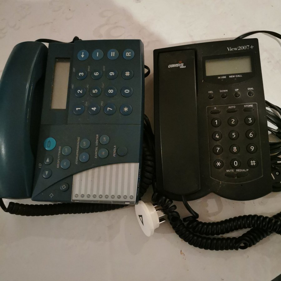 2 st Telefoner