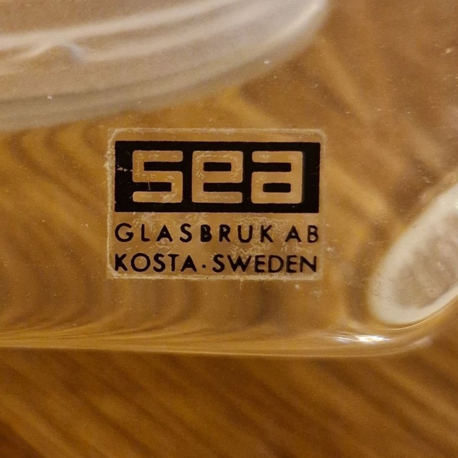 SEA Glasbruk. Kan du inte tala hunden.