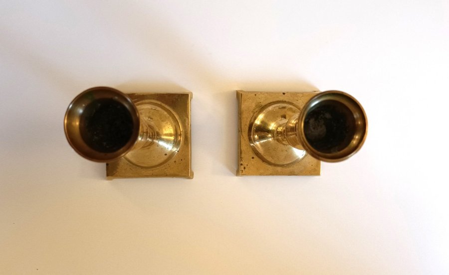 2 st mässingsljusställ (2 Brass Candle stand)