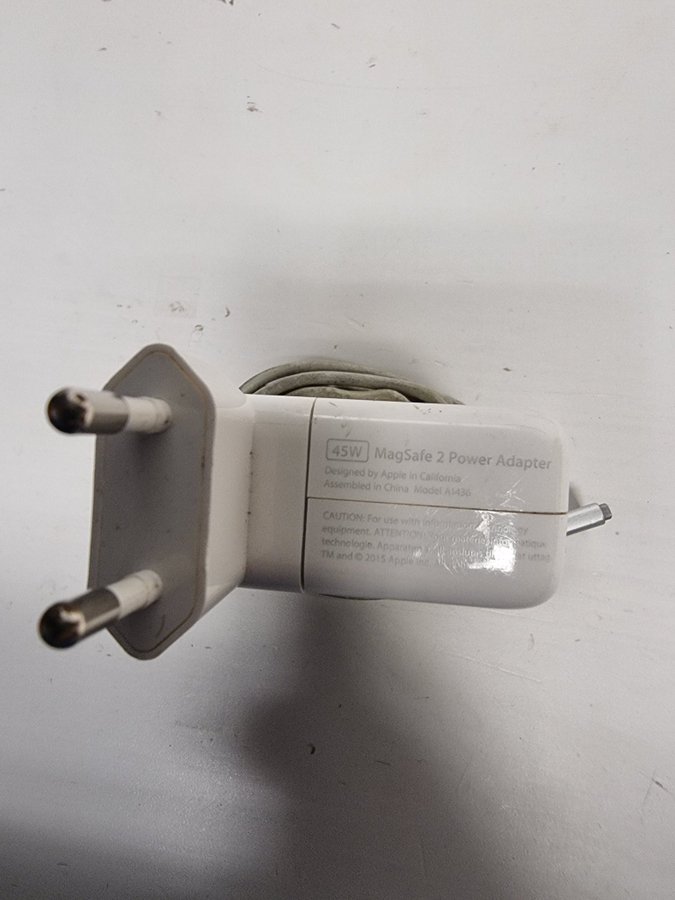 Apple 45 W MagSafe 2 strömadapter A1436