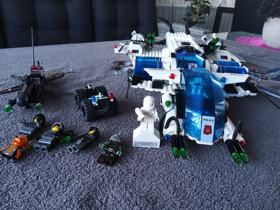 Lego Space Police 5974