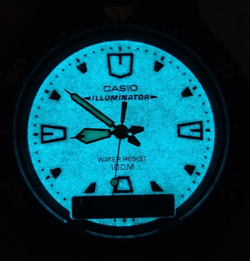 Casio klocka fin modell