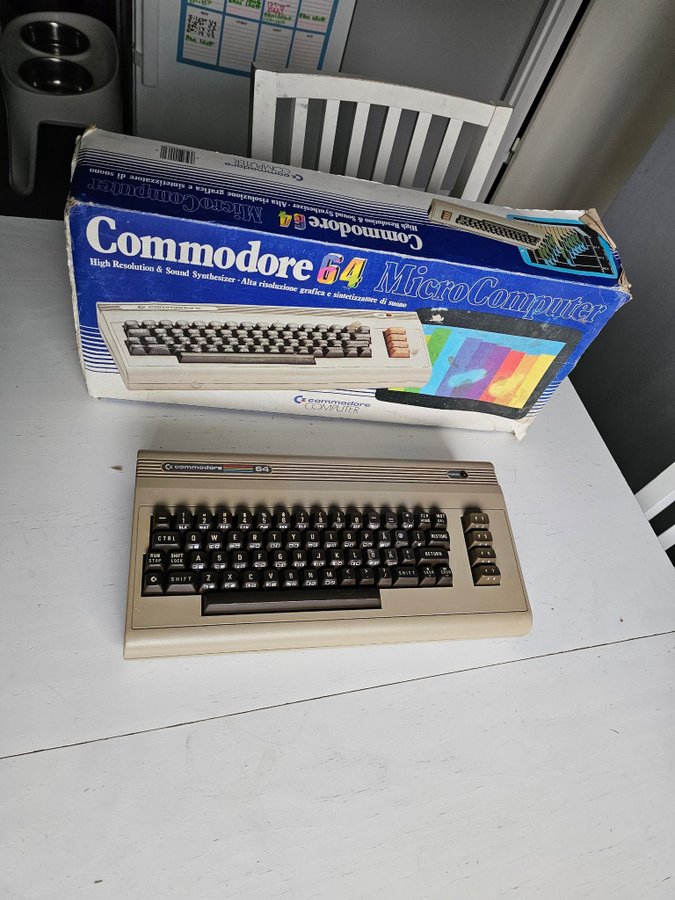 COMMODORE 64 " BRÖDBURK " ( Service Objekt )