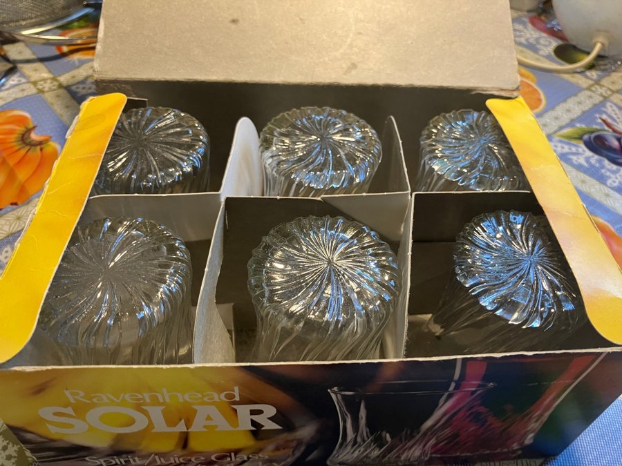 Ravenhead Solar Glasset 6 st i orginallåda * År !970 tal